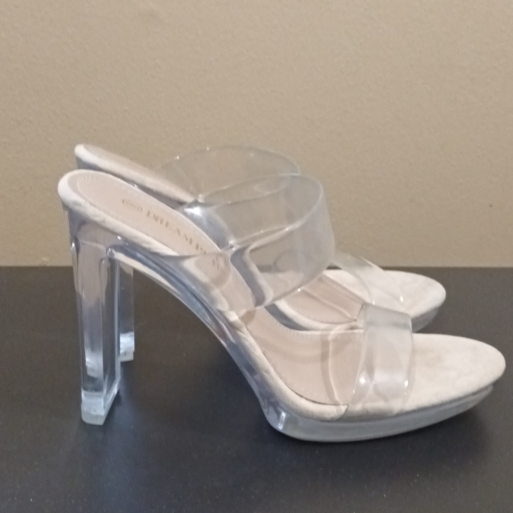 New Women's Size 9 Dream Pairs Clear Slip On Heels